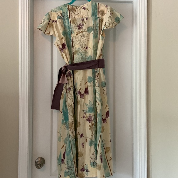 Zedzz Gorgeous Floral Wrap Dress with Silk Waist Tie - Picture 5 of 12